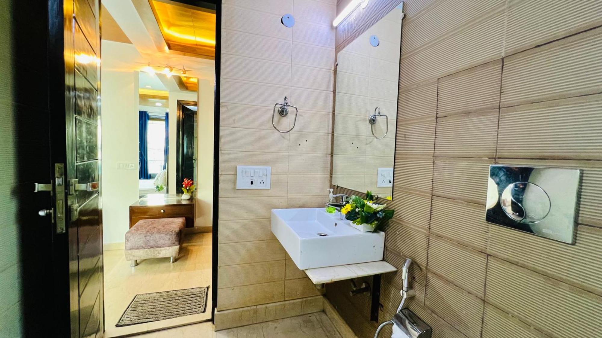 Olive Service Apartments - Green Park New Delhi Room photo