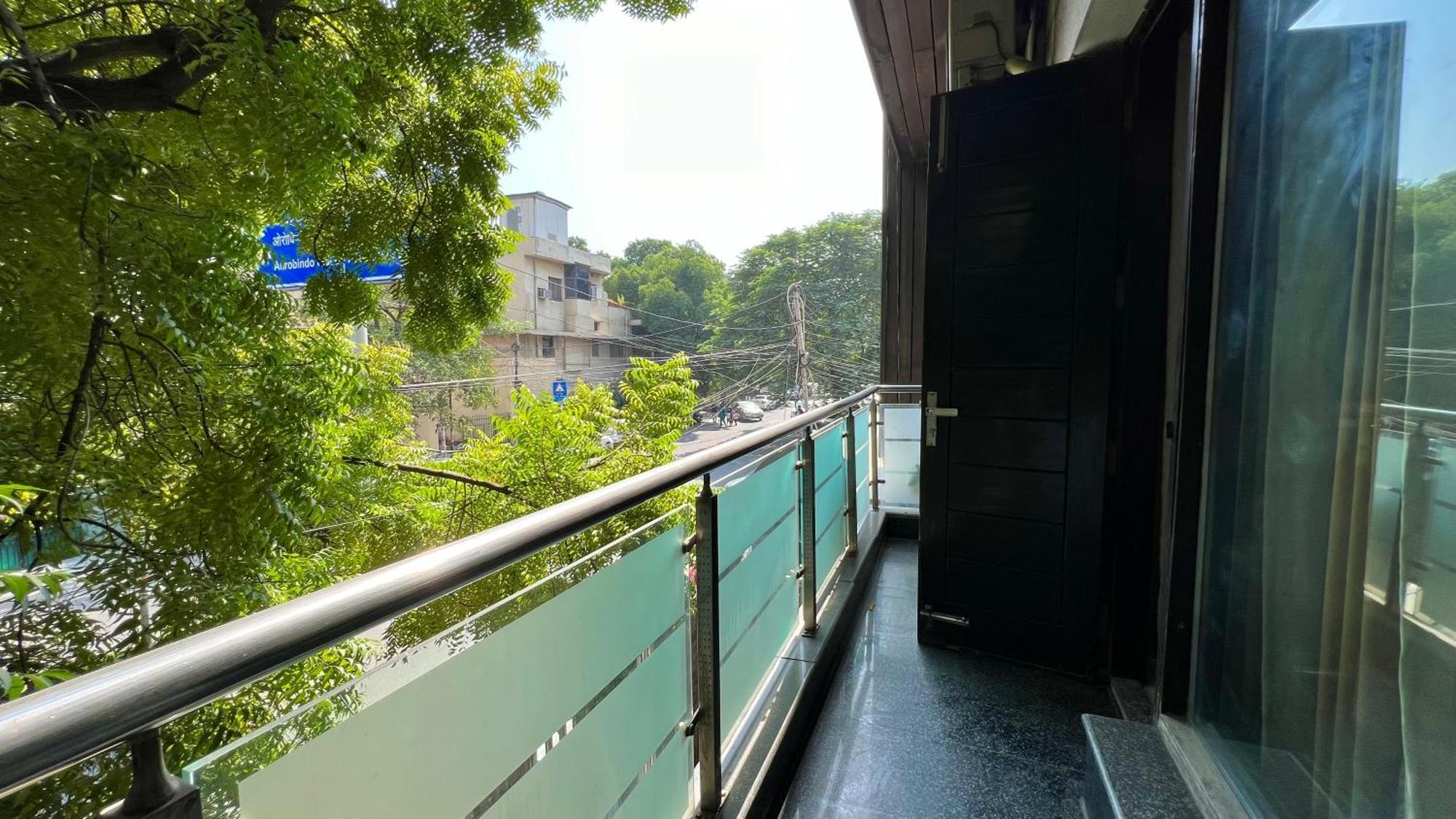 Olive Service Apartments - Green Park New Delhi Exterior photo